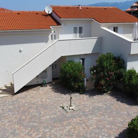 Apartments Frado Novalja Exterior foto