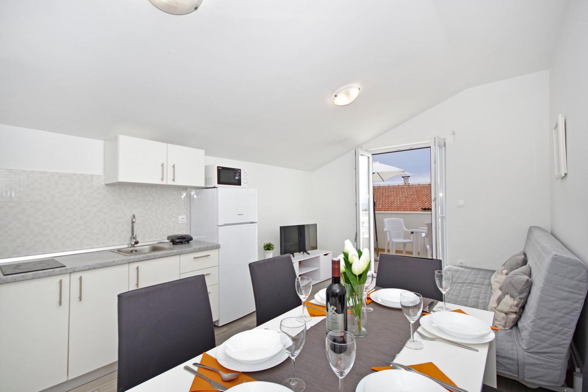 Apartments Frado Novalja Habitación foto